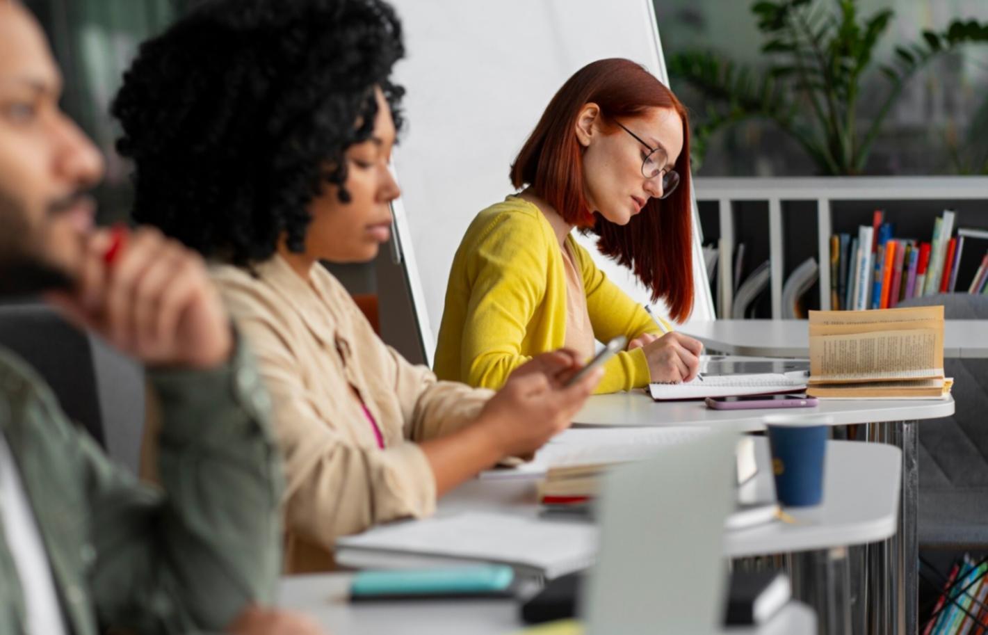 Financial analysis workshop with participants